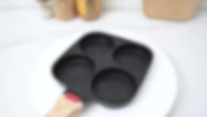 4Cup Egg Frying Pan Nonslip Omelette Pan Skillet with Oil Brush and Lid Pancake Skillet for Gas Stove Induction Cookware