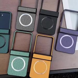 Luxury For Magsafe Magnetic Wireless Charge Hinge Case For Motorola Moto Razr 60 50 Ultra 25 Cloth Texture Hard Shockproof Cover
