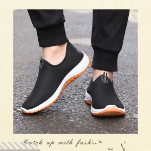 HB รองเท้าผ้าใบ รองเท้าผ้าใบผู้ชาย รองเท้าผู้ชาย รองเท้าลำลอง รองเท้าผู้หญิง คุณภาพสูงสไตล์อินเทรนด์ รองเท้าผ้าใบพื้นนิ่ม ดีเทลรองเท้าเรียบๆ สวมง่ายใส่สบาย คือดีย์ 🍭รองเท้าผ้าใบแฟชั่น รองเท้าแฟชั่นผู้ชาย ไซส์ 39-44