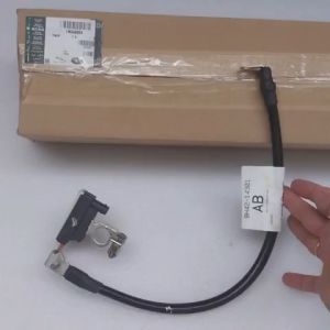 Cọc bình ắc quy Range Rover chính hãng. Hàng đặt trước.