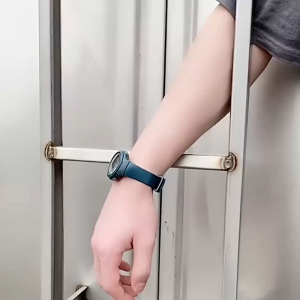 Kids Watches Fashion Luminous Waterproof Alarm Clock Smart Watches Boys and Girls Student Electronic Wristwatch Gift