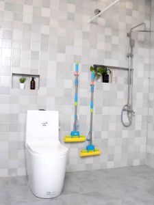 Bathroom Mop Hook Broom Storage Rack Umbrella Stand Storage Rack Waterproof