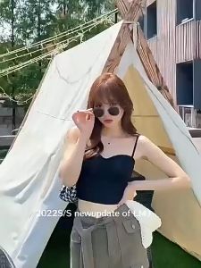 เสื้อสายเดี่ยวสปอร์ตบรา B-137 บราไร้โครง สายเดี่ยวแฟชั่น ผ้าลื่น ผ้าดีมาก เสริมฟองน้ำในตัว สายสามารถปรับได้ ทรงสวย พร้อมส่ง