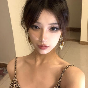 Exquisite Pure Silver Needle Earrings for Women Luxury Feelings No Piercing Required Fashionable Fresh out Ear Cuff Studs