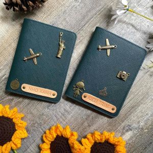 [HCM] Bọc hộ chiếu Màu Xanh than cá tính khắc tên & dán charm theo yêu cầu. Giao nhanh & custom cá nhân hóa_Charm đẹp.