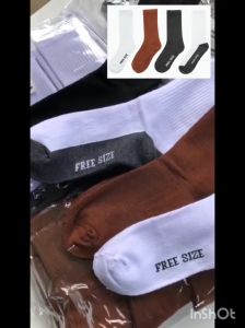 ถุงเท้าข้อยาว 4คู่ เนื้อหนานุ่ม ยืดยุ่นได้ดี ถุงเท้าข้อยาว ขนาด Free size 36-44 ใส่ได้ ส่งจากกทม