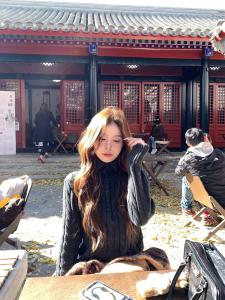 Sasaouni Womens Knitted Sweater Spring 2025 Early Vintage Twist College Style Base Layer Outerwear Knitwear