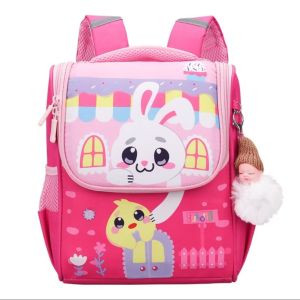 Tas Ransel Anak Sekolah Cute TC071 dengan desain kucing lucu warna ungu dan biru muda dilengkapi dengan gantungan kunci berbentuk kelinci cocok untuk anak-anak.