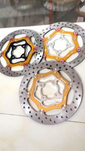 [Hàng mới về] Đĩa Bremoo OverSize 267mmbằng nhôm CNC nguyên khối.Gắn dược cho các dòng xe 4 lỗ thông dụng( 3 loại khoen Ae chọn lựa nhé!)