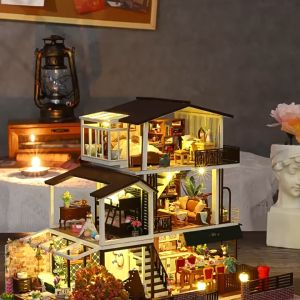 Dollhouse Miniature DIY Model Romantic Retro Villa P016 (Anti Dust Cover Include) 有防尘罩