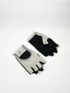 1Pair Workout Gloves for Women & MenAnti-Slip Fingerless Gloves for WeightliftingMens Workout Gloves Gym Gloves Fitness Gloves