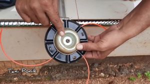 Kepala Dudukan Piringan Senar Potong Rumput Trimmer Head Nylon 4