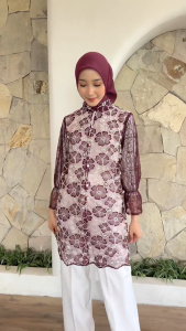 Delova Wardrobe - REYNA BLOUSE Brukat Prada Brukat Vintage Bordir Premium Outfit Atasan Wanita Outer Rompi Vest Tali Renda Atasan Luaran Baju Pakaian Brukat Tali Tulle Tile Lace Premium Tile Brokat Viral Lebaran Raya Kebaya Kondangan Kekinian Simple