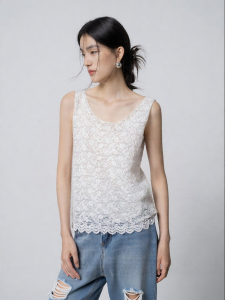 Lace Decorated Versatile Spring New Textured Camisole