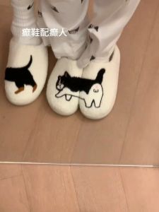 Cotton Slippers Couple Home Slippers Womens Boyfriend Winter Indoor Home Cute Warm Slugged Bottom Stuffed Cotton Slippers