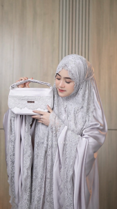 Jumuna - Mukena Silk Premium Special Edition Lace Neisya x Jumuna