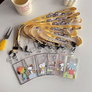 บริษัทที่ใส่บัตรใส สำหรับสายคล้องคอ 6.6x10.6x0.6 และสายคล้องคอมีโมเดลตัวเล็กห้อย