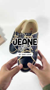 ONE LOVE JEANE SEPATU BUSTONG WEDGES MULES WANITA