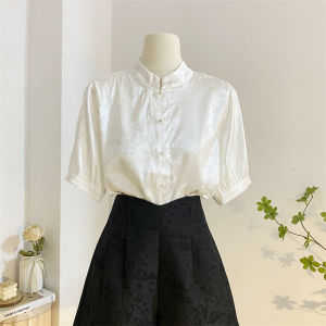 สไตล์จีนใหม่ ปกตั้ง แขนสั้น ผ้าซาติน พื้นผิว งานปัก ผู้หญิง เสื้อวินเทจ Elegance ฤดูร้อน เสื้อท่อนบน ทันสมัย เสื้อเชิ้ตตัวเล็ก