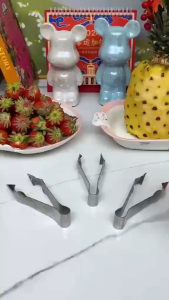 SERENITY 1pcs Pineapple Eye Remover Stainless Steel Pineapple Peeler Pineapple Seed Remover Pliers