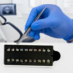 Dental Orthodontic Metal Brackets Kit 20Pcs Mini Roth MBT 0.0018/0.022 Slot Monoblock Braces Hooks 3-4-5 Dentist Teeth
