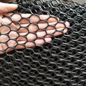 Plastic mesh 19.6 inches x 16.4 feet - poultry garden fence dog barrier easy to cut and durable animal proof yard fence