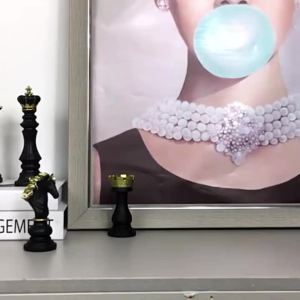Creative Home Decor Chess Piece Resin Ornaments Black And White Chessboard Display Home Window Decorations Miniature Models