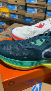 Ourtuseight Sepatu Running Senam lari Pria Wanita