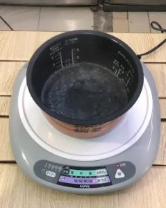 BẾP TỪ ĐƠN NỘI ĐỊA NHẬT SANYO CÔNG SUẤT 1400W MẶT SỨ TRẮNG ĐỘ MỚI CAO