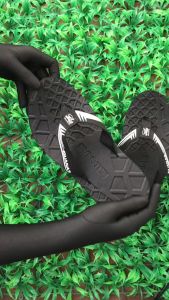 Iguanas Sandals Connected Strap Slipper Sandals (Stingray)
