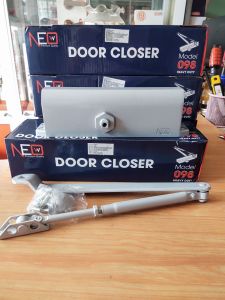 Tay đẩy hơi Neo 098 (cửa từ 80 - 120kg)