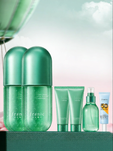 Franic | Soothing Acne-fighting Moisturizer for Sensitive Skin