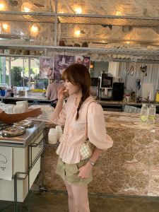 Áo Blouse Ôm Body Cân Xứng Viền Ren Mùa Hè