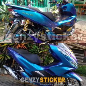 stiker skotlet motor bunglon chameleon super glossy