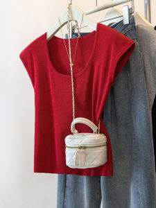 เสื้อยืดคอกว้างแขนสั้นผ้าไหมน้ำแข็งสีแดงสำหรับผู้หญิงในช่วงฤดูร้อน เสื้อตัวเล็กทรงเข้ารูป คอเหลี่ยม แขนสั้น ทรงปกติ