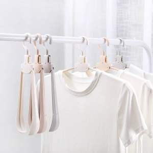 Plastic Travel Folding Clothes Hanger Portable Clothes Hanger Wide Shoulder Seamless Clothes Hanger Adult Clothes Support Wrinkle Free Lightweight Space Saving