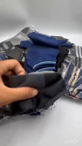 ถุงเท้า แฟชั่นข้อสั้นสีทึบ แต่งลายคาด ให้ความสปอร์ต เท่ๆ งานหนานุ่ม งาน Socksy ขนาดฟรีไซส์ ( 12 คู่ ) ถุง เท้า