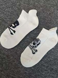 Trendy Mens Sporty Short Boat Socks Thickened Sweat Absorbent Towel Bottom Low Cut Casual Black And White Skeleton Design