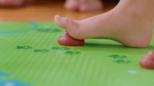 Dont STEP IN IT 踩到狗屎运 蒙眼踩屎游戏