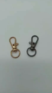 Holder Pegangan Tisue Pada Mobil Jepit Tisyu Tissue Car Holder dengan Desain Praktis dan Fungsional