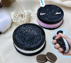 Oreo Cat Paw Taba Squishy Toys for Kids Stress Relief Pinch Decompression Biscuit Slow Rebound Fidget Toy Childrens Gift