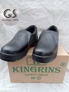 Sepatu sefty kingrish