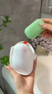 Fast Foaming Soap Mesh Bag Exfoliating Bath Sponge Soap Saver Net With Hanging Rope