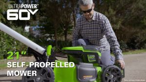 GREENWORKS รถตัดหญ้าเดินอัตโนมัติไร้สาย 60V พร้อมแบตเตอรี่ 2 ก้อนและแท่นชาร์จ (2515207TH)