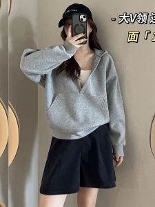 plus Size Womens Hoodie Short Loose Fit V-Neck Sweatshirt Korean Style Autumn Fashion plus Size Comfortable Slimming Top