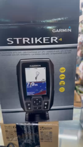 อุปกรณ์หาปลาใต้น้ำ fishfinder Garmin STRIKER 4 พร้อมทรานสดิวเซอร์ 3.5 "GPS / รับประกันศูนย์ไทย