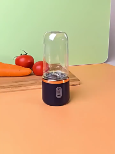 2 Cups Portable Fruit Juicer Blender 6 Blade Juice Mixer Mini Ice Blender USB Charging Wireless Juice Extractor Blender Tumbler Portable