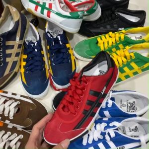 รองเท้าผ้าใบแฟชั่น Leo F70 พื้นยางดิบ 37-45