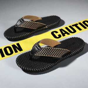 รองเท้าแตะชายหาดแบบสวมสบายสำหรับผู้ชายในช่วงฤดูร้อนปี 2026 รองเท้าแตะแบบสวมสบายสำหรับกลางแจ้งกันลื่นทนทานต่อการสึกหรอพื้นนุ่ม