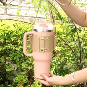 40oz/1200ml PU Leather Water Bottle Holder Crossbody Shoulder Cup Bag Leather Cup Holder Leather Bracket Strap Stanley Cup Adjustable Strap Water Bottle Sling Bag 皮质40 盎司水壶架